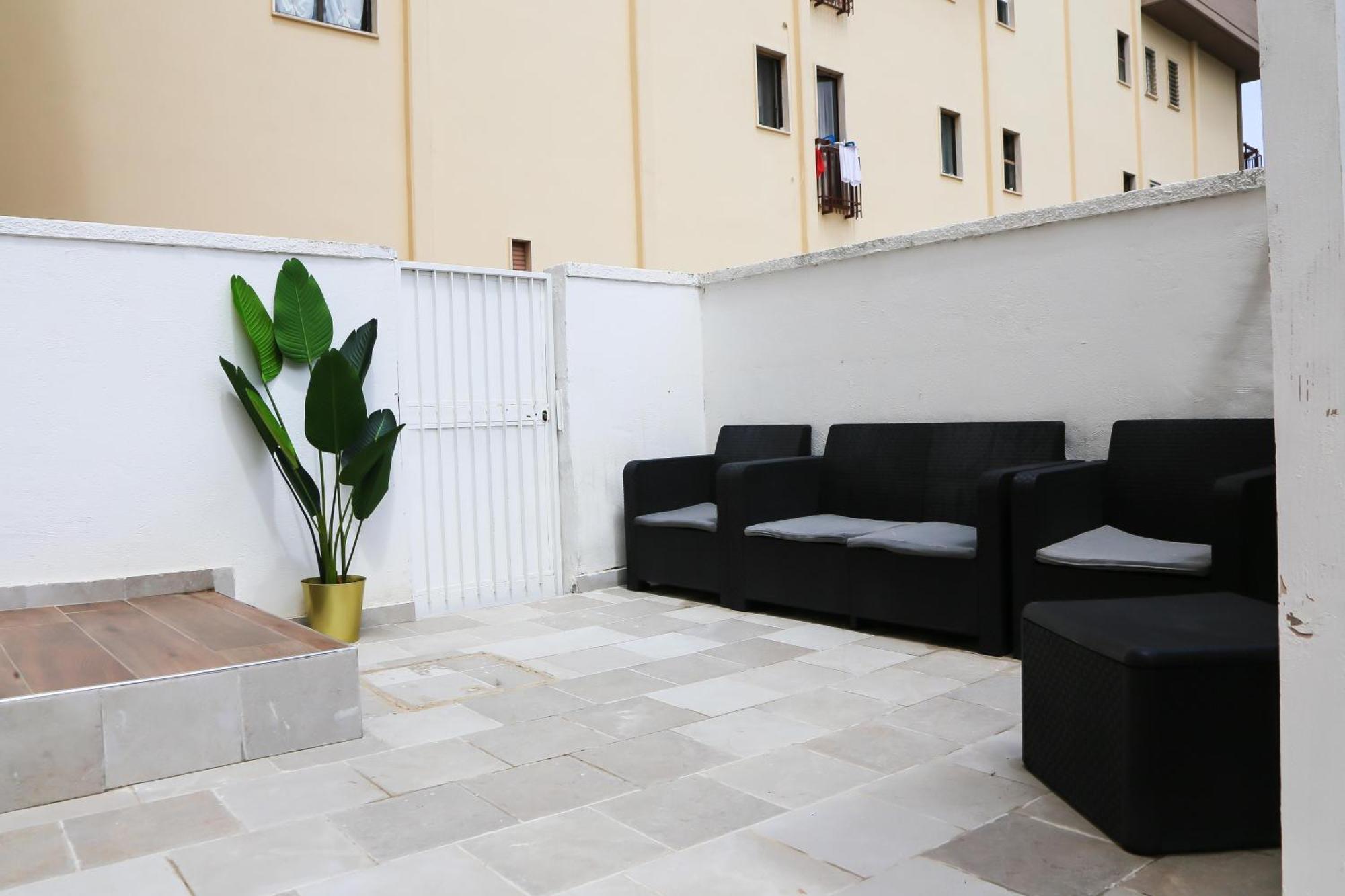 Appartement La Dimora Di Rebecca à Bari Extérieur photo