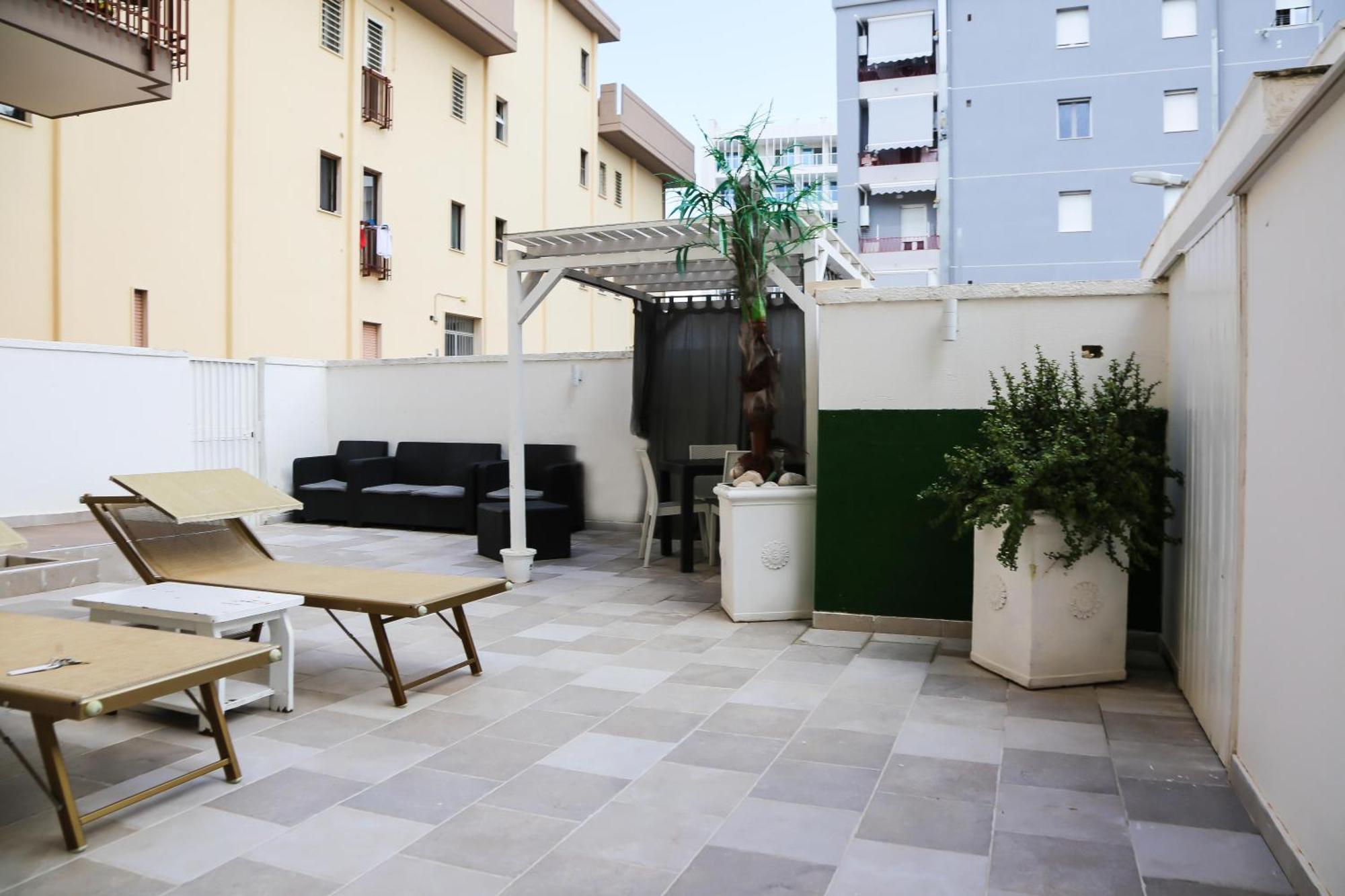 Appartement La Dimora Di Rebecca à Bari Extérieur photo